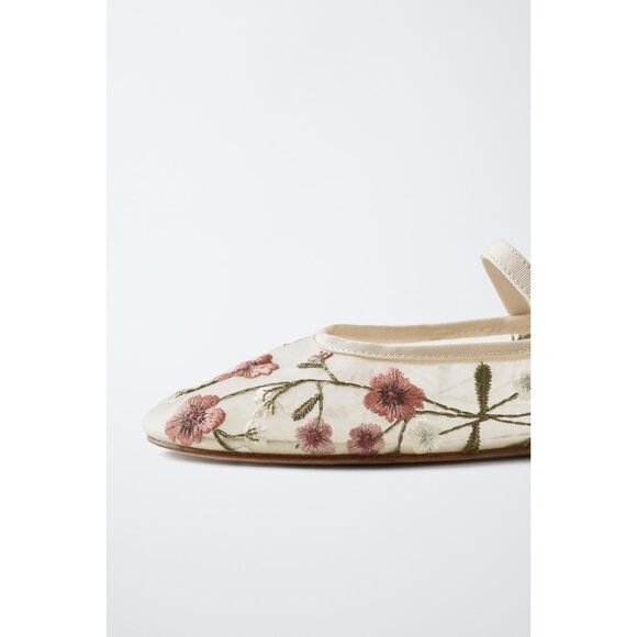 NWT ZARA GIRL EMBROIDERED BALLERINAS SHOES